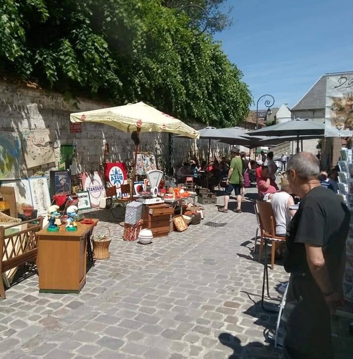 Brocante vintage rue du Clape-en-Bas