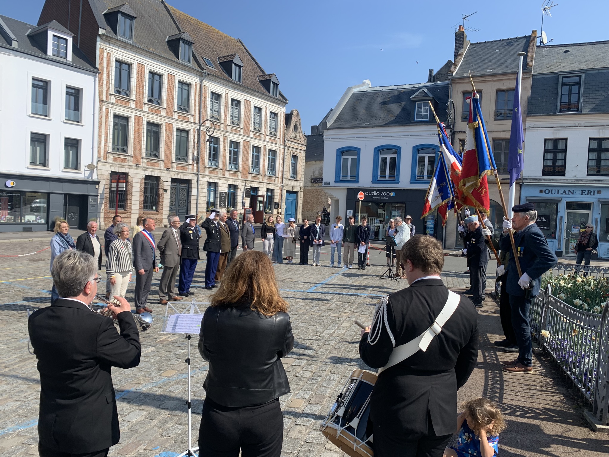Cérémonie hommage aux personnes victimes de la déportation durant la Seconde Guerre mondiale (1939–1945).